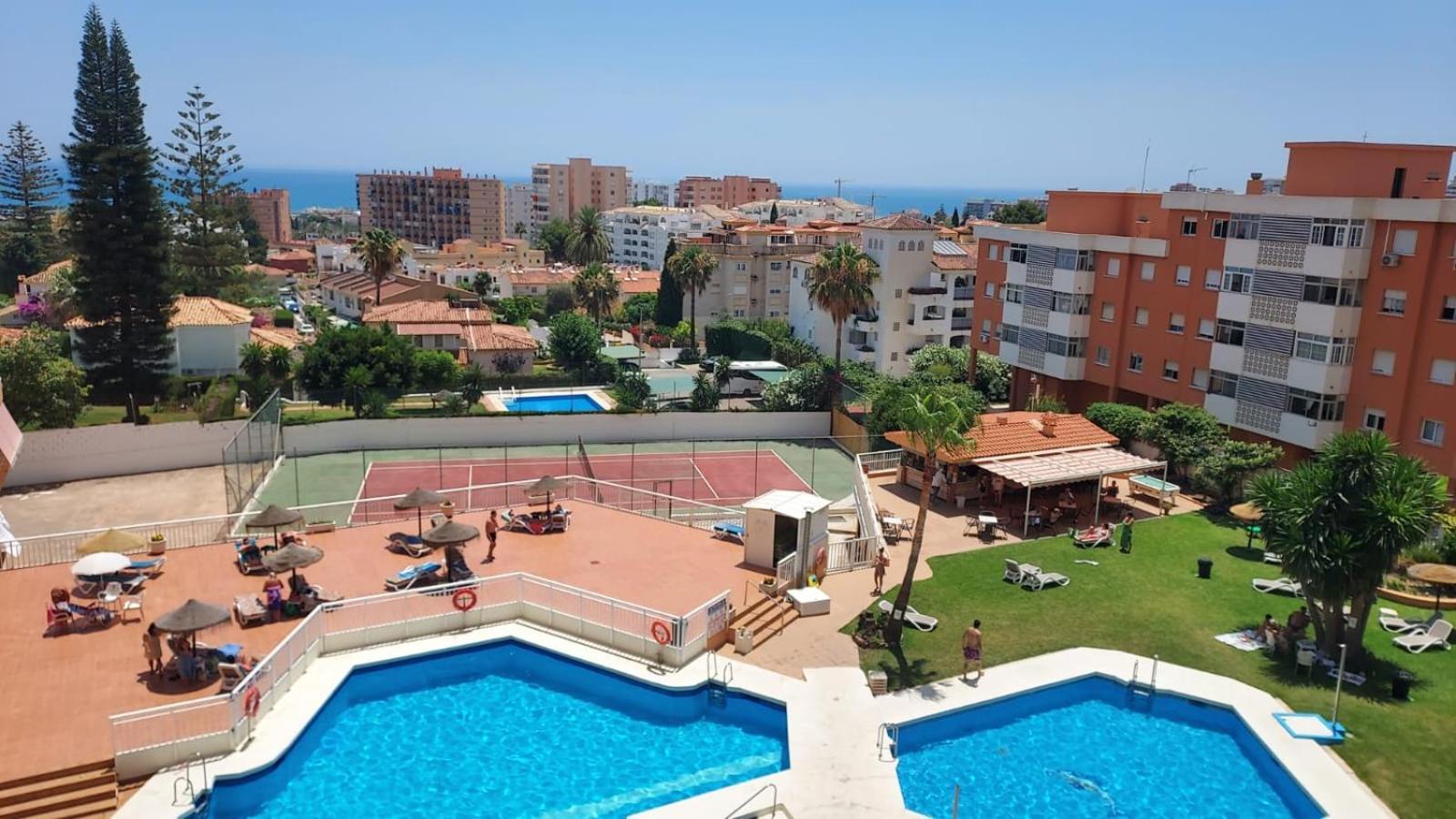 Enjoying Together Torremolinos Exterior foto
